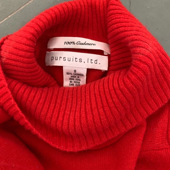 Cashmere red sweater - Picture 4 of 4